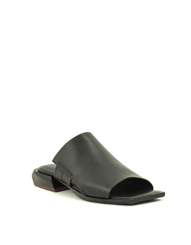 Yuko Imanishi — Nami Sandal - Black – Shoe La La Nelson BC